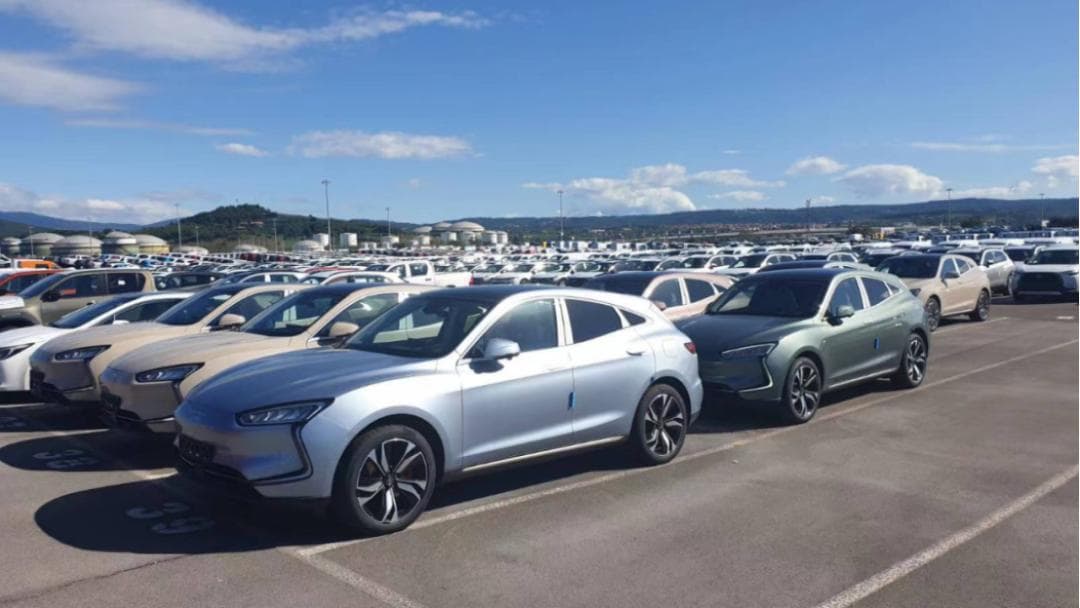 Chinese ICE Cars Dominate Overseas as Leapmotor Founder Boosts Stake